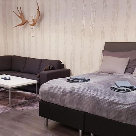 Vartiomaja - Beautiful Apartment Near Arktikum Rovaniemi Exteriér fotografie