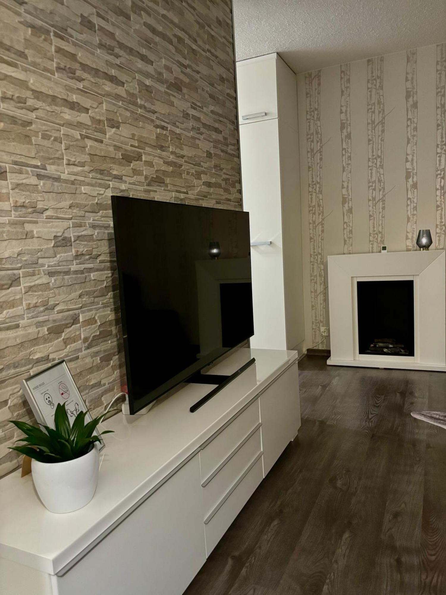 Vartiomaja - Beautiful Apartment Near Arktikum Rovaniemi Exteriér fotografie